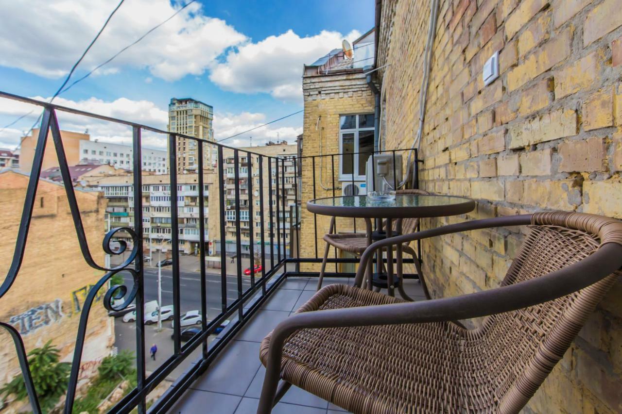 Kyiv Family Loft Apartment ภายนอก รูปภาพ