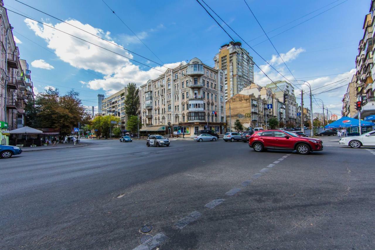 Kyiv Family Loft Apartment ภายนอก รูปภาพ