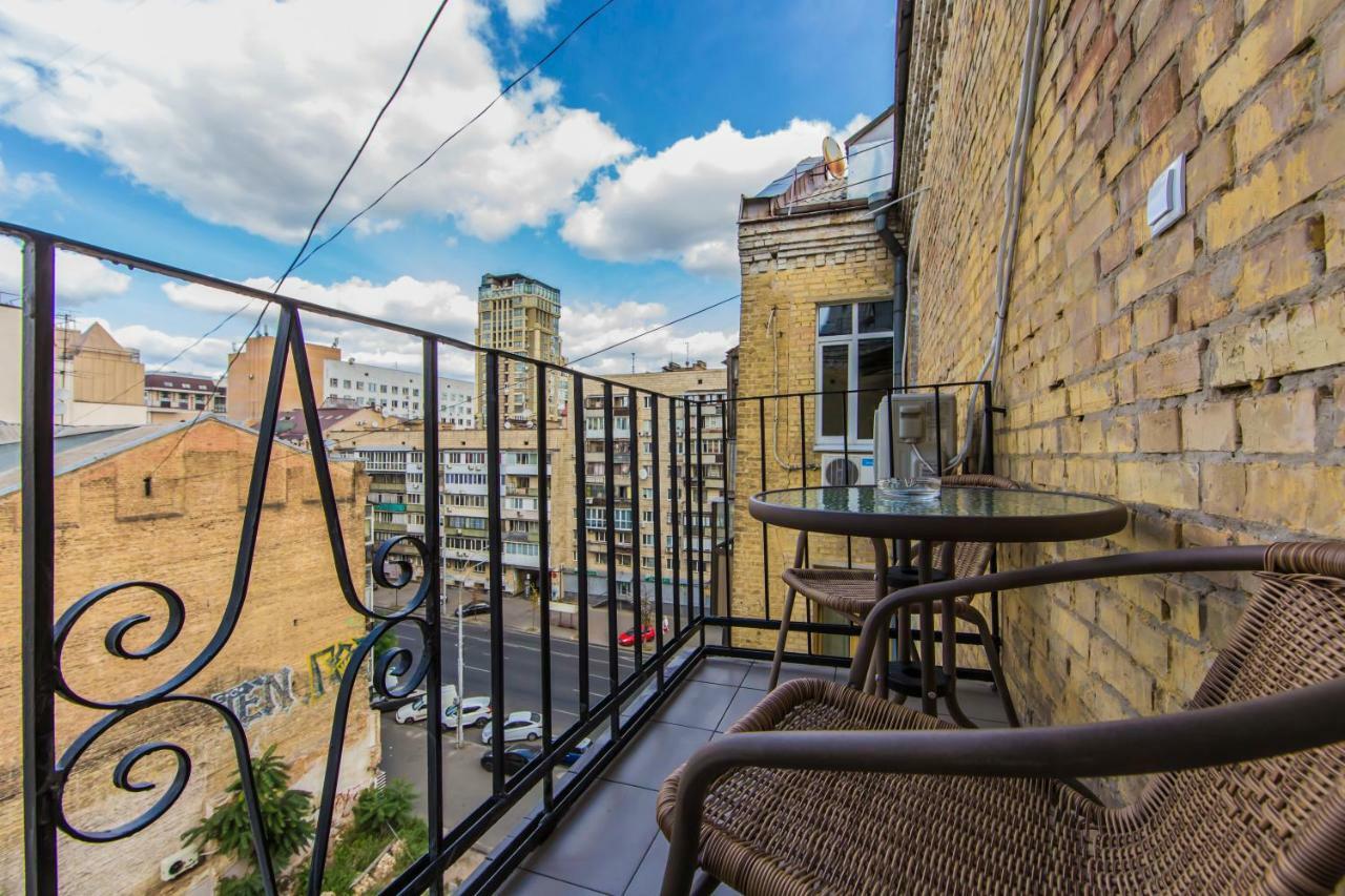 Kyiv Family Loft Apartment ภายนอก รูปภาพ